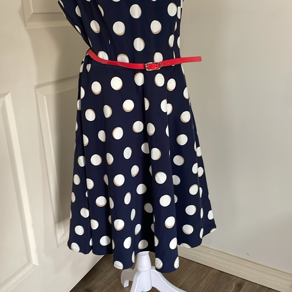 Dress Barn Polk A Dot Dress Navy White Sleeveless Dress Size 14 - Picture 3 of 9
